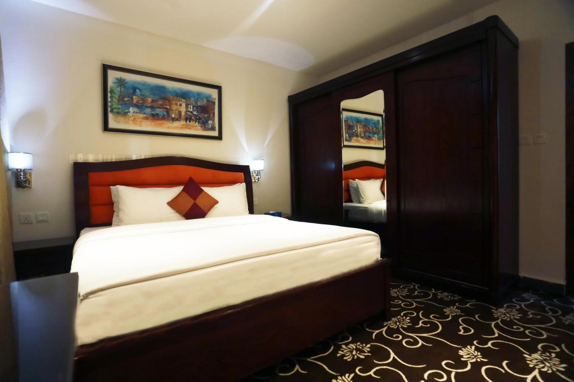 Naylover Hotel Suites Amman Exterior foto